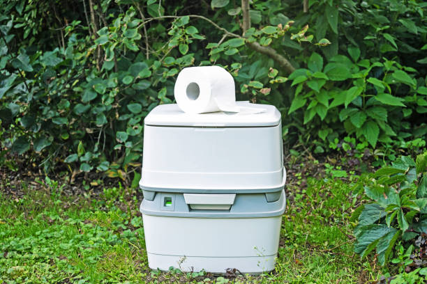 Best Porta potty rental near me  in Bensenvle, IL